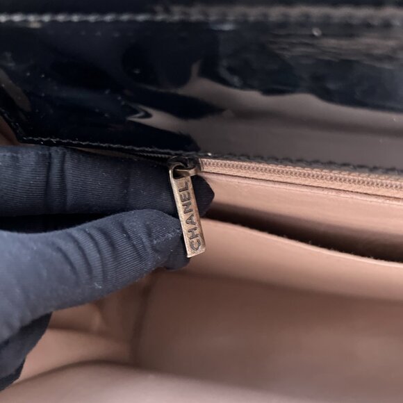 Authentic Chanel Parent Beige Black Leather Quilted Large Shoulder Bag B0796 - Picture 13 of 16